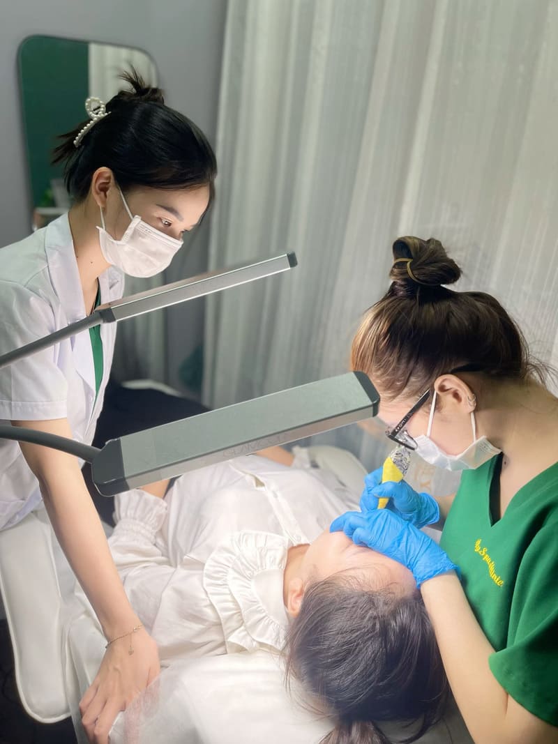 Phun Xăm Môi Hà Tĩnh Đẹp Tự Nhiên 5 Phun xăm môi là kỹ thuật thẩm mỹ được nhiều người ưa chuộng (Nguồn: Hamy Spa)