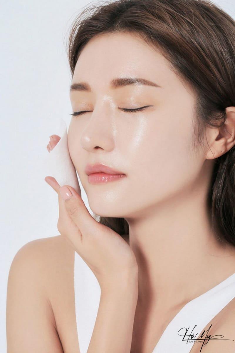 Có Nên Peel Da Tại Spa Hay Không? Địa Chỉ Peel Da Uy Tín 12 Tránh tiếp xúc với ánh nắng mặt trời trong vòng 24 giờ sau khi peel da (Nguồn: Internet)