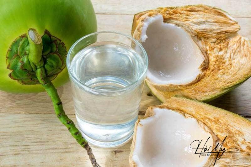 Sau Xăm Môi Uống Nước Dừa Có Lên Màu Không? 5 Xăm môi uống nước dừa có lên màu không (Nguồn: Internet)