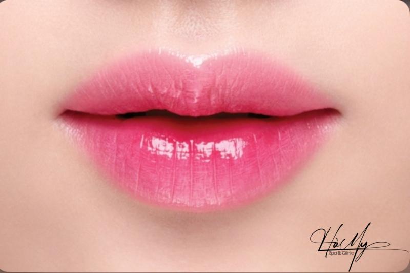 Phun Môi Phủ Bóng Collagen: Đôi môi đẹp vạn người mê 9 Phun môi phủ bóng collagen sử dụng công nghệ hiện đại (Nguồn: Internet)