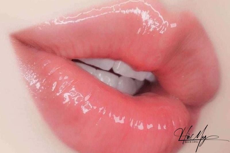 Phun Môi Phủ Bóng Collagen: Đôi môi đẹp vạn người mê 10 Phương pháp này mang lại màu môi tự nhiên (Nguồn: Internet)