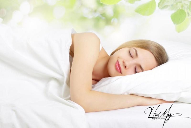 12 lời khuyên trị mụn đơn giản mà hiệu quả 19 Giấc ngủ có ảnh hưởng trực tiếp đến quá trình trị mụn (Nguồn: Internet)
