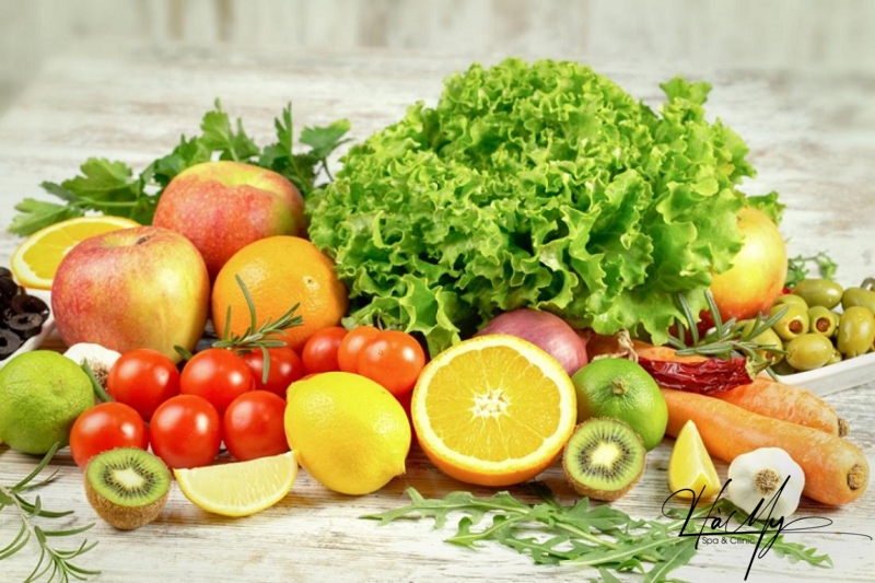 Ăn nhiều rau xanh, trái cây, thực phẩm giàu vitamin và khoáng chất (Nguồn: Internet)