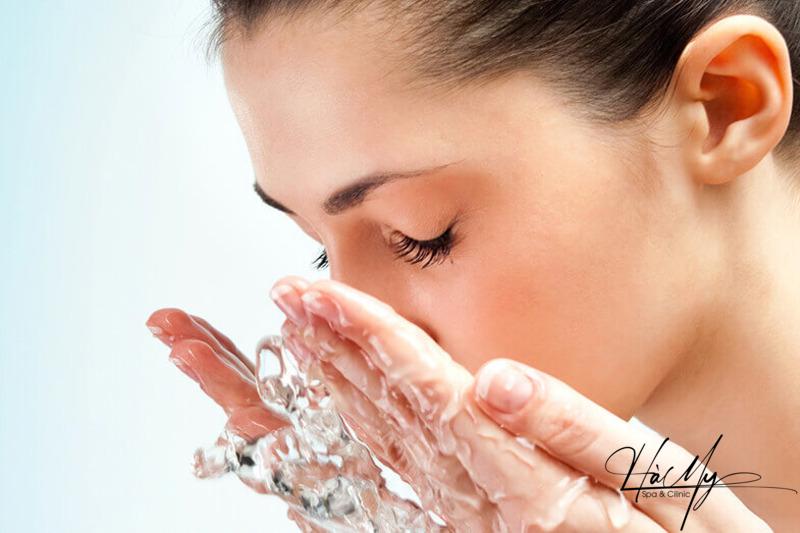 Mụn trứng cá đỏ: Dấu hiệu nhận diện và cách điều trị hiệu quả 14 Rửa mặt sạch sẽ để ngăn ngừa tình trạng mụn trứng cá đỏ (Nguồn: Internet)