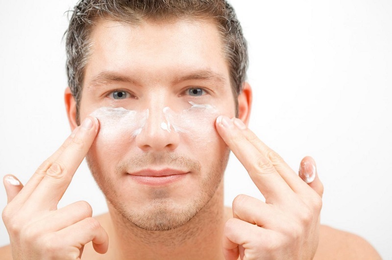Những cách trị mụn cho nam hiệu quả nhất - Trị mụn tại Hà My Spa 9 Các loại kem trị mụn thường được sử dụng (Nguồn: Internet)