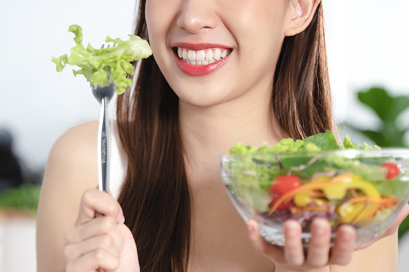 Ăn Gì Để Hết Mụn: Bí Quyết Dẹp Tan Nỗi Ám Ảnh 9 Chế độ ăn uống đóng vai trò quan trọng trong việc điều trị mụn (Nguồn: Internet)