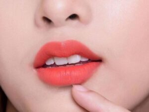 Phun môi màu cam cà rốt là gì? (Nguồn: Internet)